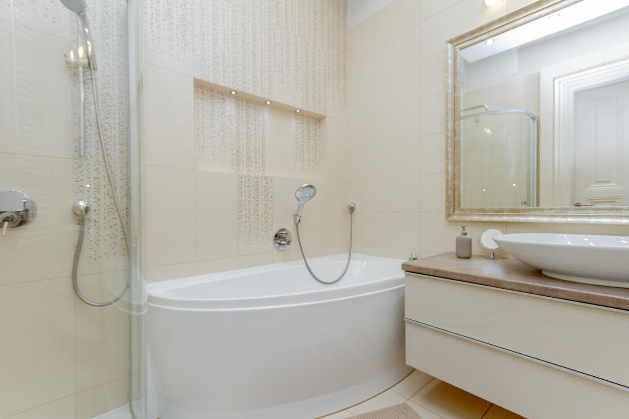 Andrassy Str. Luxury Apartment Будапеща Екстериор снимка